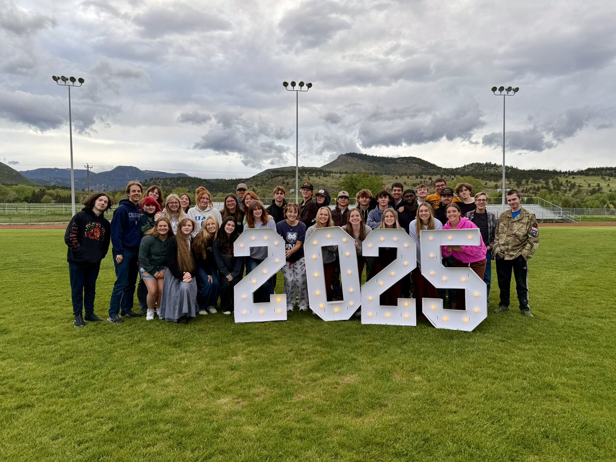 Lyons Middle Senior High School (@lyonslionsco) on Twitter photo Senior Sunset 2025. One day left with these amazing students! #StVrainStorm #PrideofLyons #smallANDmighty
<a href="/BuchlerStVrain/">Matt Buchler</a> Senior Sunset 2025. One day left with these amazing students! #StVrainStorm #PrideofLyons #smallANDmighty
<a href="/BuchlerStVrain/">Matt Buchler</a>