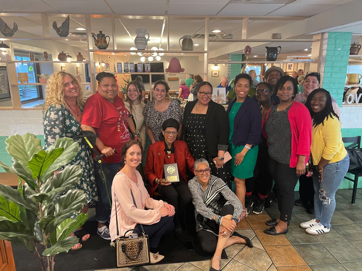 The Castle is proud to show up for our very own, Mrs. Moore!  We appreciate you 🥰 <a href="/PrincipalKJDean/">Kurshanna Dean</a> <a href="/GreencastlePTA/">Greencastle ES PTA</a>