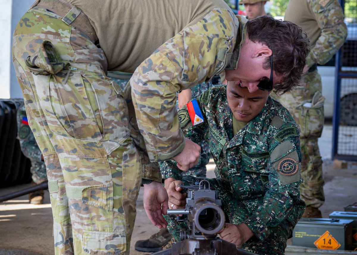 Defence Australia (@defenceaust) on Twitter photo 📍 Oyster Bay Naval Detachment, Philippines
During exercise Balikatan members from <a href="/AustralianArmy/">Australian Army</a>'s 5th/7th Battalion, RAR, partnered with members from the Philippine Marine Corps for a training session on the .50 cal Browning HMG. 💥
#YourADF 📍 Oyster Bay Naval Detachment, Philippines
During exercise Balikatan members from <a href="/AustralianArmy/">Australian Army</a>'s 5th/7th Battalion, RAR, partnered with members from the Philippine Marine Corps for a training session on the .50 cal Browning HMG. 💥
#YourADF