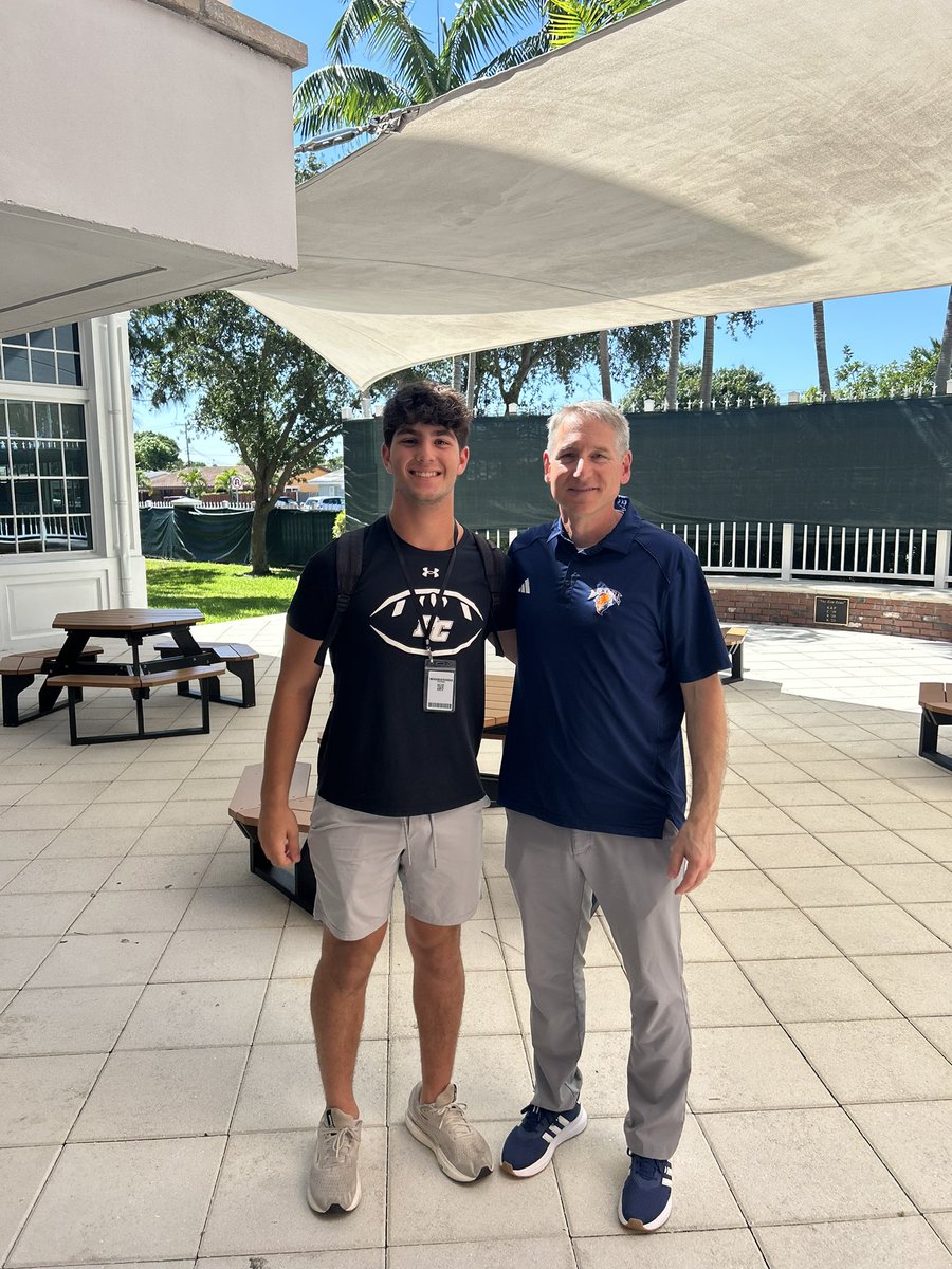 Hudson Schwartz (@hudsonschwartz1) on Twitter photo Thanks <a href="/DaveCecchini/">Dave Cecchini</a> for spending some time with me today at Pine Crest! I had a a great time learning about Bucknell! #FTD <a href="/CoachLeGrant/">Kiem LeGrant</a> <a href="/Bucknell_FB/">Bucknell Football</a> <a href="/PineCrestFB/">Pine Crest Football</a> <a href="/_ivanreese/">Coach Reese</a> Thanks <a href="/DaveCecchini/">Dave Cecchini</a> for spending some time with me today at Pine Crest! I had a a great time learning about Bucknell! #FTD <a href="/CoachLeGrant/">Kiem LeGrant</a> <a href="/Bucknell_FB/">Bucknell Football</a> <a href="/PineCrestFB/">Pine Crest Football</a> <a href="/_ivanreese/">Coach Reese</a>