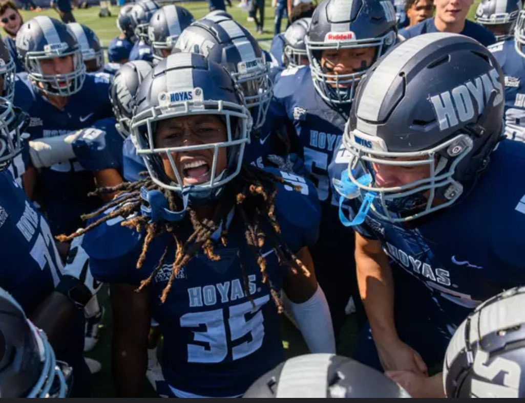 ZackSamuel11's tweet image. Blessed to receive and offer from Georgetown 
@Only1CamSpence @JaredClark2 @CoachJonHaskins @Mooney_FB 
@ChadSimmons_ @JohnGarcia_Jr
@RivalsFriedman @TomLoy247
@TomLuginbill