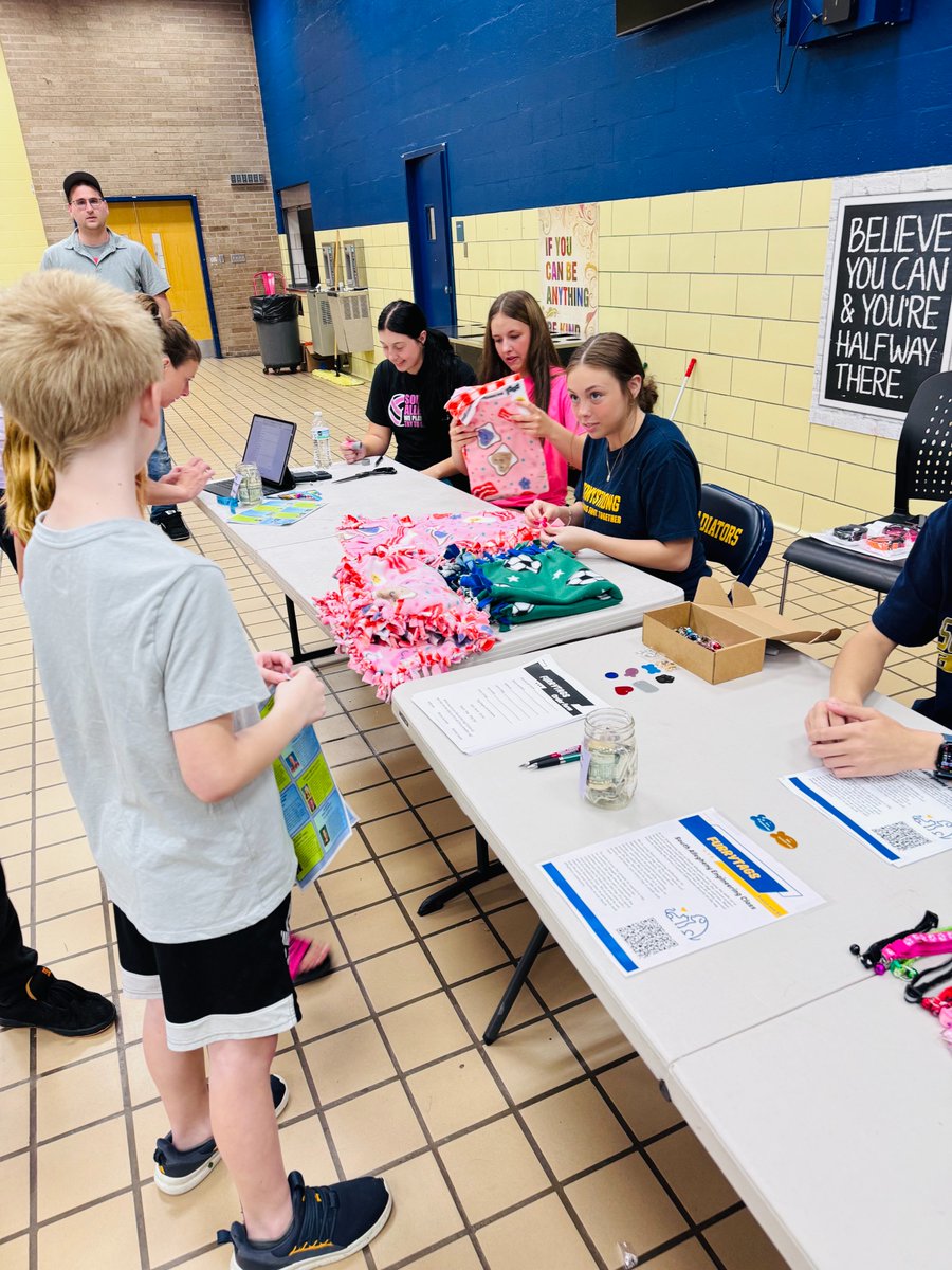 Anna V. Blake tweet media