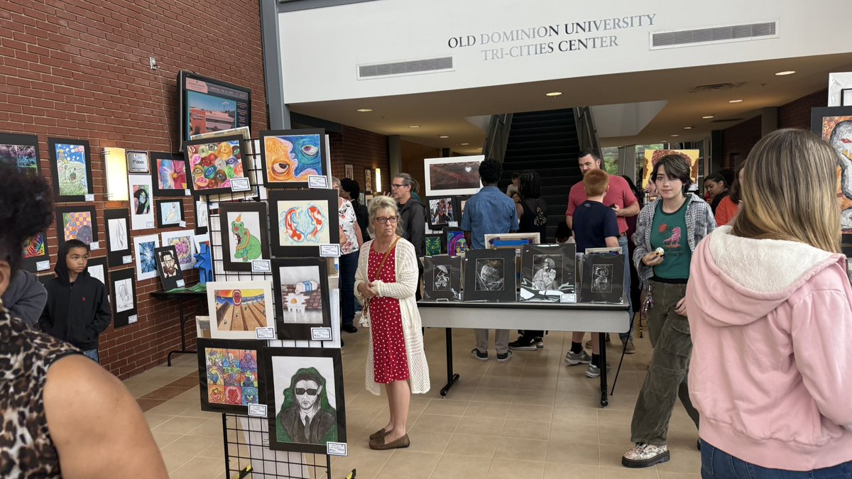 Dr. Joleen Neighbours (@drjneighbours) on Twitter photo What an incredible celebration of artistic talent from <a href="/SufVAschools/">Suffolk Public Schools</a> ! Tonight’s high school art competition, alongside the inaugural middle school event, showcased 400 remarkable pieces at the Old Dominion University Tri-Cities Center. The depth of creativity and skill displayed What an incredible celebration of artistic talent from <a href="/SufVAschools/">Suffolk Public Schools</a> ! Tonight’s high school art competition, alongside the inaugural middle school event, showcased 400 remarkable pieces at the Old Dominion University Tri-Cities Center. The depth of creativity and skill displayed