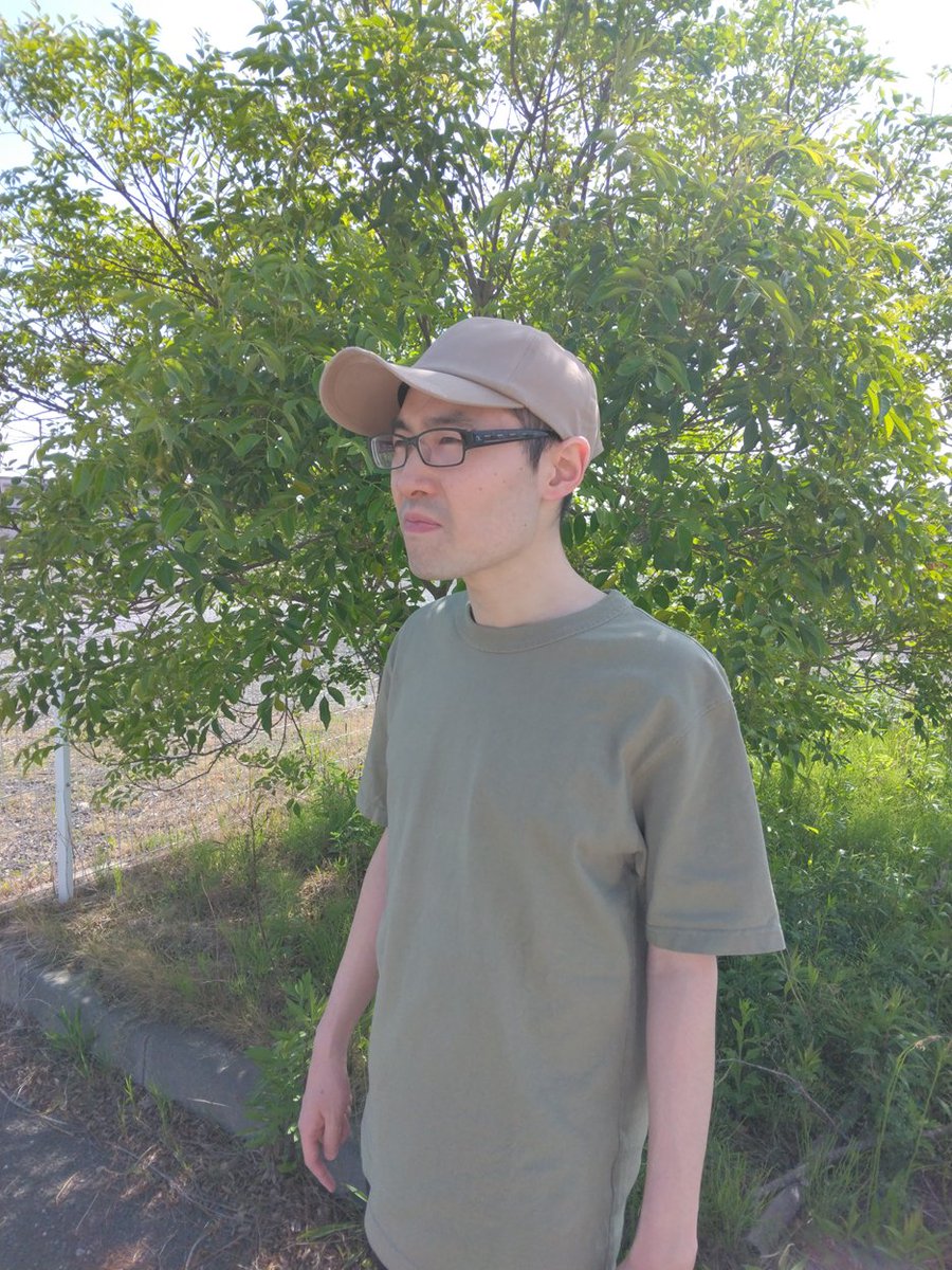 I sometimes get angry and fuss at myself as well as when I want to tell someone something. When that happens, no matter what they do to me, I can't stop feeling. I feel sorry for myself and I hate it. I want you to know that there are times when I just want to cry.