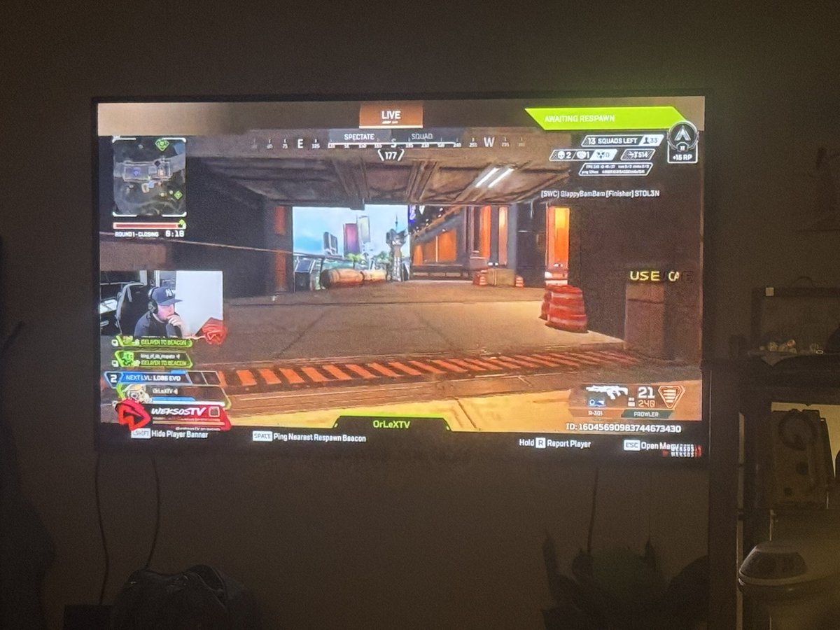 Cas5S's tweet photo. @weksosTV Gotcha on the big screen 😎 https://t.co/qysVfDOBLR