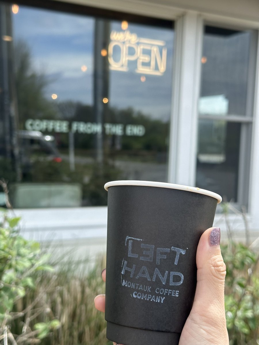MidtownSara's tweet photo. Coffee from the end💛 https://t.co/OcCid8zIi2