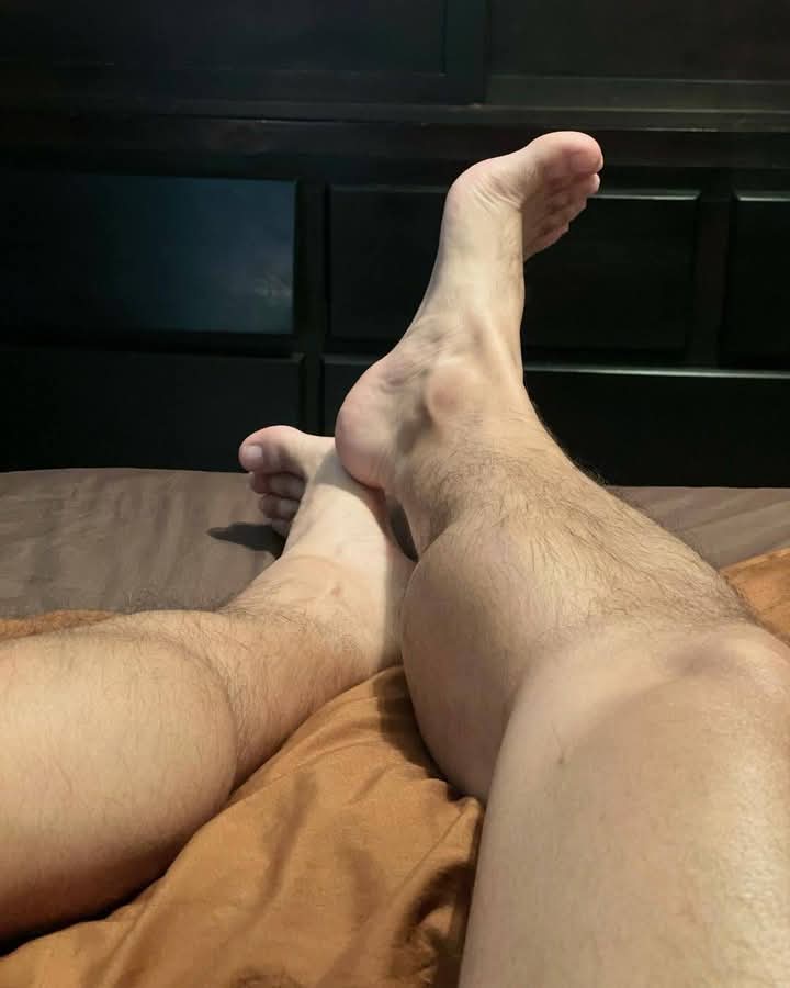 tuspiesgay's tweet photo. #gayfeets #feetman #feetfetısh https://t.co/Kv6Weaciuw