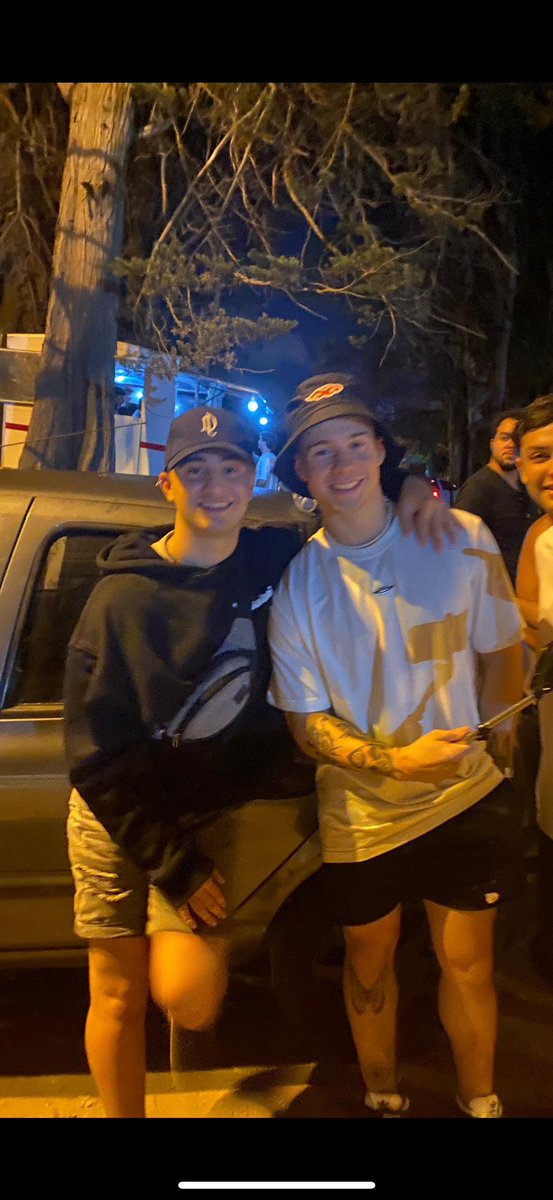 MZZΛ (@mazzatomas) on Twitter photo mi hermano de distinta sangre, el más leal y el q siempre está.
Recuerdo de MDQ 2023… ya volveremos <a href="/Frankillo9/">fran_lanzi</a> mi hermano de distinta sangre, el más leal y el q siempre está.
Recuerdo de MDQ 2023… ya volveremos <a href="/Frankillo9/">fran_lanzi</a>