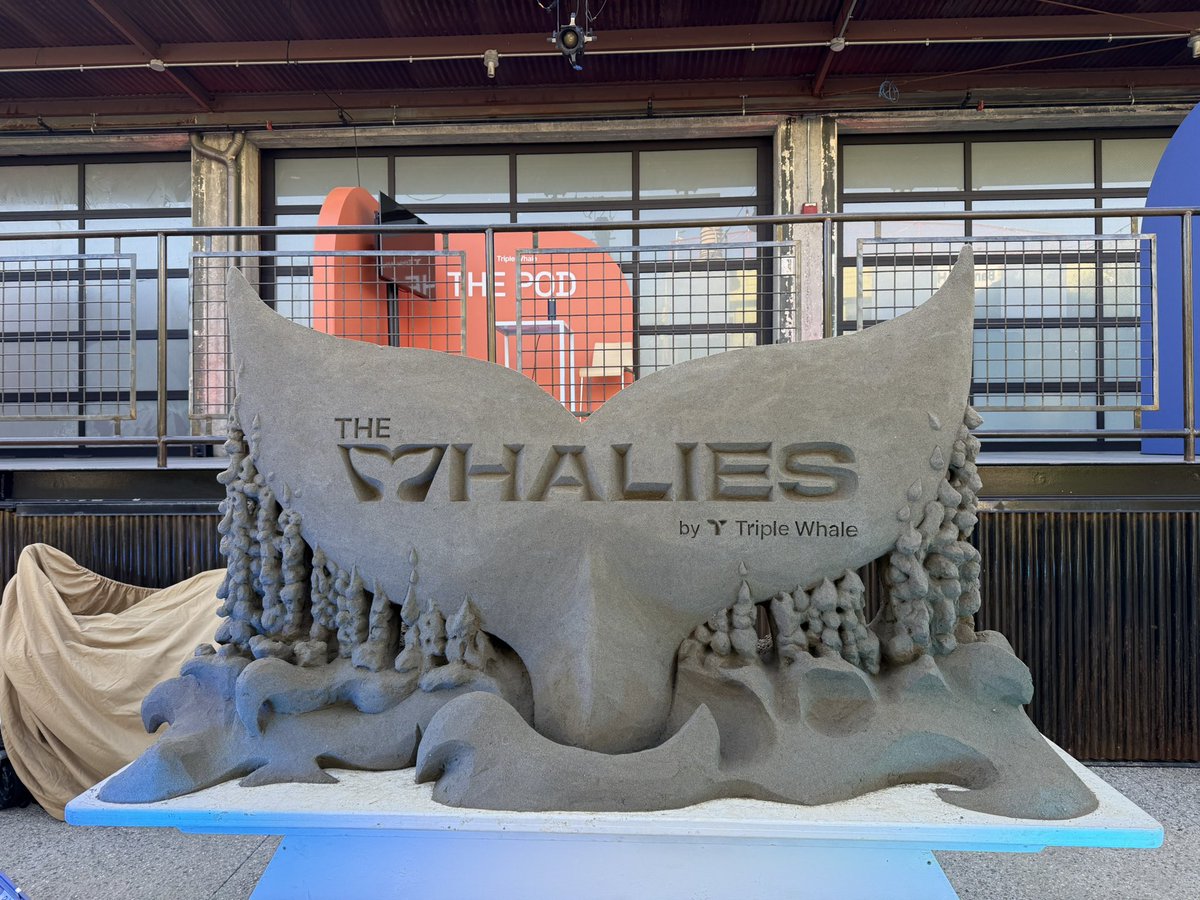 Spent the day with <a href="/triplewhale/">Triple Whale 🐳</a> at #TheWhalies - Great insights, awesome people, the future of #DigitMarketing is bright.