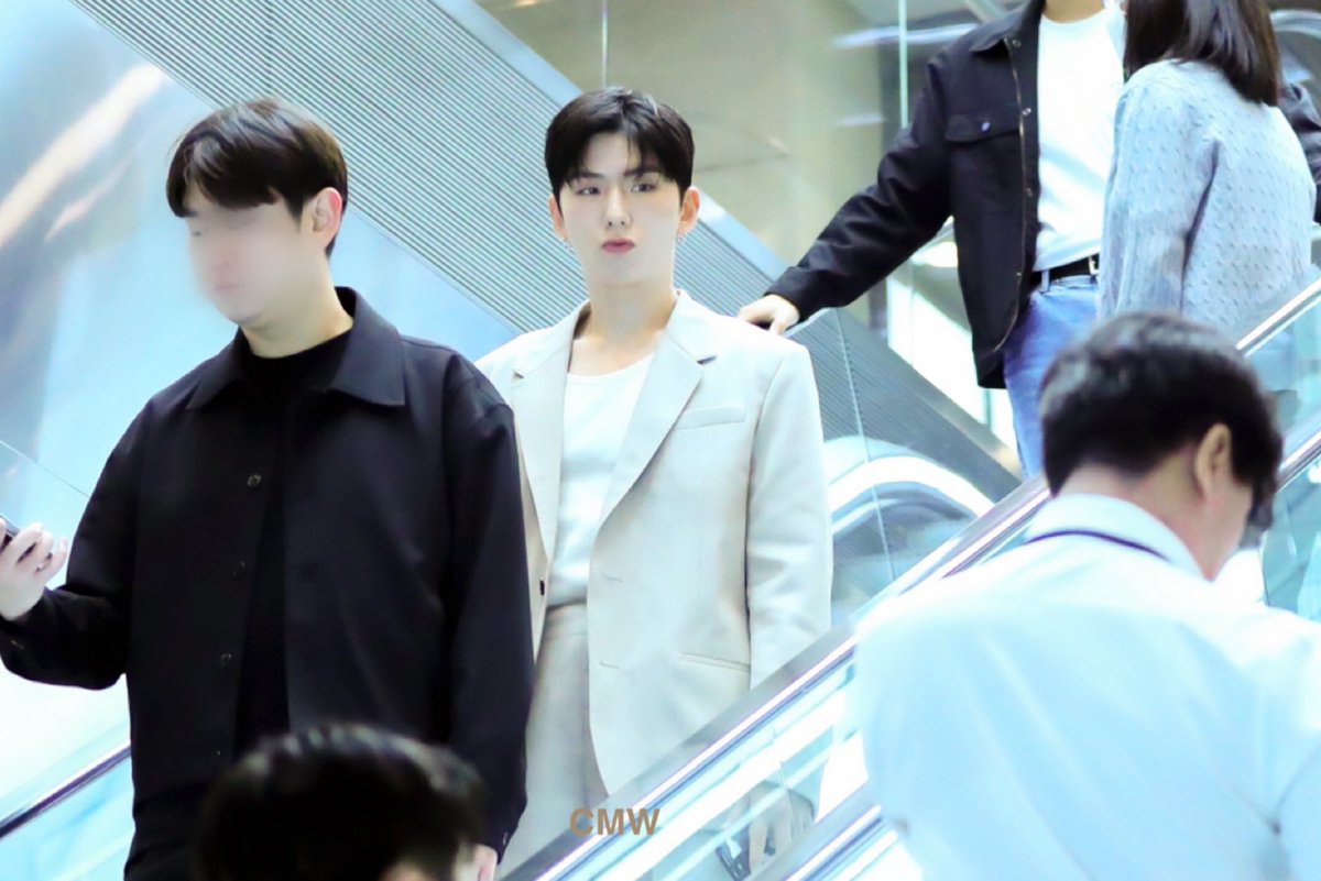 CMW_1122's tweet photo. 250515 #기현 #몬스타엑스 @OfficialMONSTAX https://t.co/sREDAzJr4u
