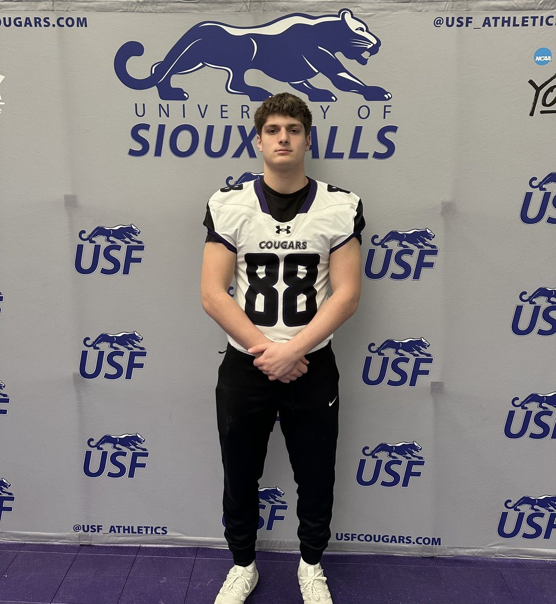 Elijah Gutz (@elijah_gutz) on Twitter photo After a great conversation with <a href="/CoachLueds/">Lucas Lueders</a>, I am excited to receive my 2nd offer!
<a href="/USFCougarsFB/">USF Football</a>
<a href="/JimGlogowski/">Coach Glo</a>
<a href="/LEHS_FB/">Lincoln East Football</a> After a great conversation with <a href="/CoachLueds/">Lucas Lueders</a>, I am excited to receive my 2nd offer!
<a href="/USFCougarsFB/">USF Football</a>
<a href="/JimGlogowski/">Coach Glo</a>
<a href="/LEHS_FB/">Lincoln East Football</a>