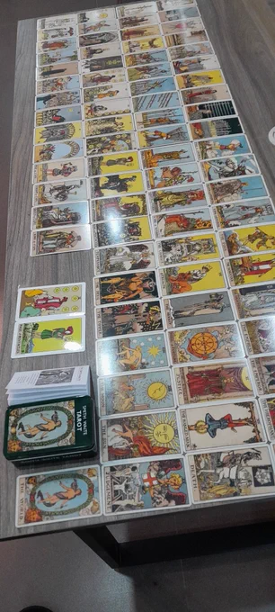 I bought a Rider Waite - Smith Centennial Tarot deck👌 