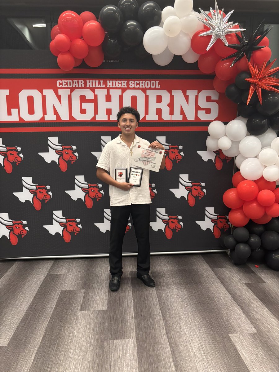 kian_adloo's tweet image. Thankful to be named first team all district and team mvp 🙏🏽#God #Jesus