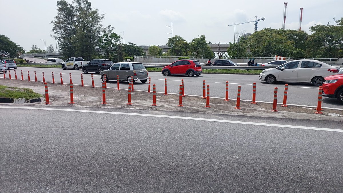 Menyusuri jalan sedia ada utk mendapatkan keadaan sebenar, dimana disini akan berlaku tambahan lorong kenderaan
13/5/25