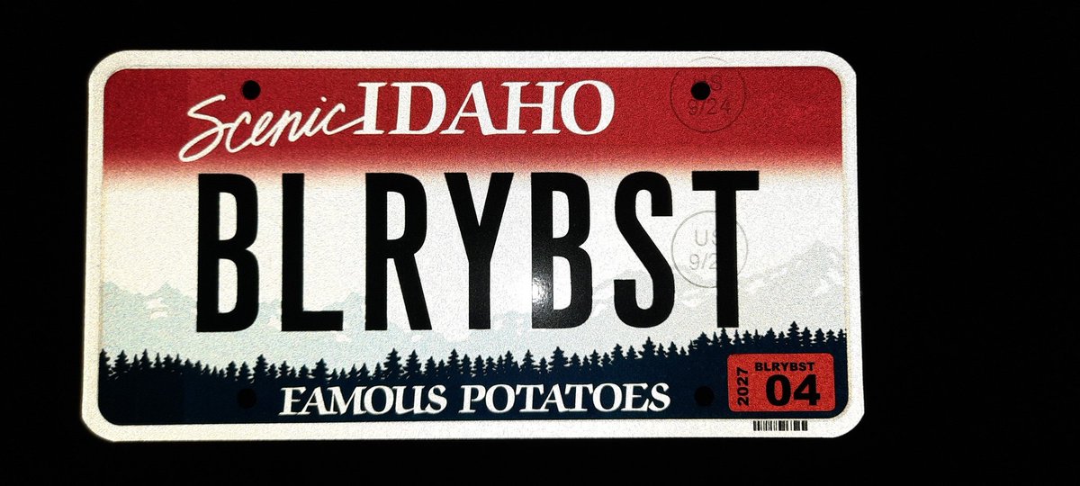BlurryBeast2U's tweet image. New plates.
