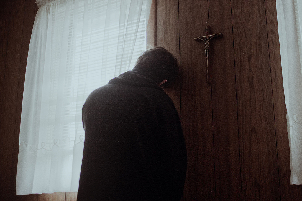 seanmundyphoto's tweet image. "Untitled (Cross)"

1/1 collected by @livefreeordefi