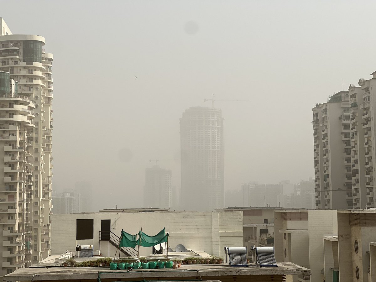 Something weird has happened overnight in Delhi NCR. 

Pollution has shot up to 500+. 

It is difficult to breathe. 

What could this possibly be?

#pollution