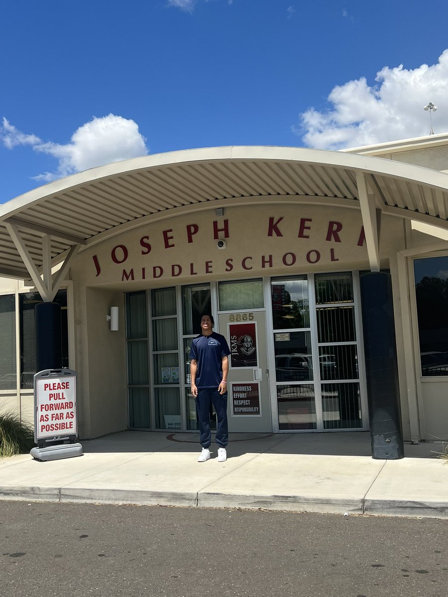 Had a great time surprising my nephew for career day and being able to connect with the students at Joseph Kerr Middle School!!🙏🏾

#sleepnation