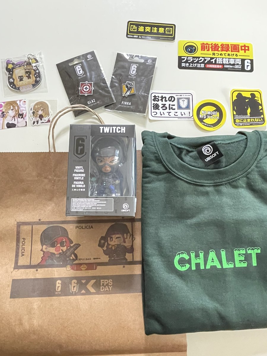 こすもCUPの優勝景品届いた🏆
シージグッズがたくさん増えて嬉しい！
部屋に飾ります😈こすもさんありがとう