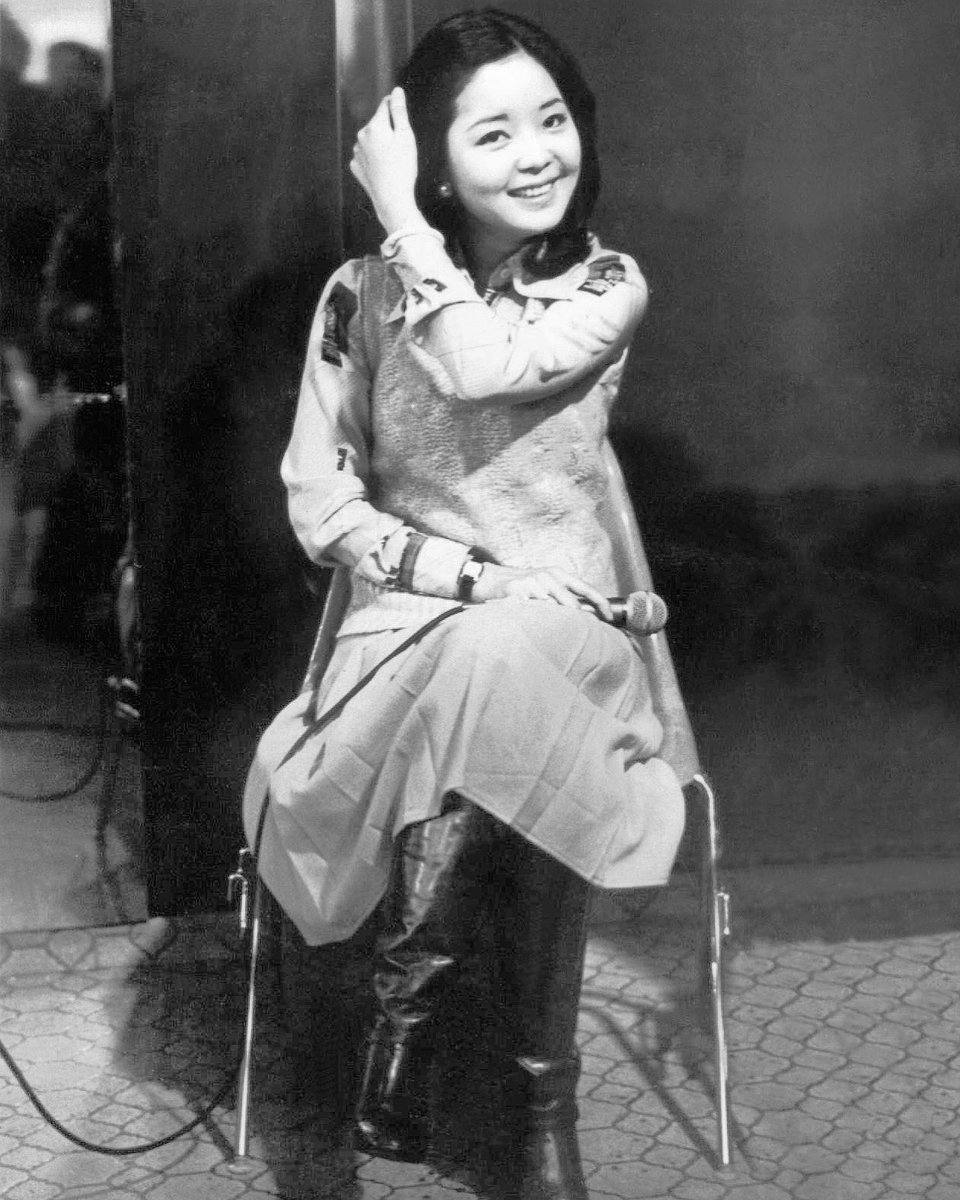 JoshTyphoon's tweet photo. 春 ｜ Spring 🌸 — 24歲
1977 / 5 · Tokyo | Japan

#teresateng #鄧麗君 #テレサテン #昭和 #80s #80年代  #80sfashion #fashion #outfit #70s #70年代  #70sfashion #tokyo #東京 #日本 #東京 #Japan #vintage #復古 #老照片 https://t.co/mOgYgeqgRs