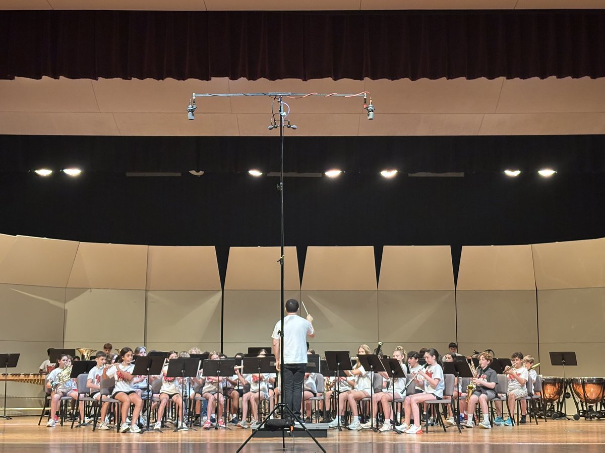 Enjoyed performances from the Bee Cave MS 6th grade, Symphonic, and Honors bands today at the Texas Lutheran University Band Festival!  Congratulations on excellent performances and keeping the drive to rehearse and compete so close to the end of school!  💪🏽👏🎶