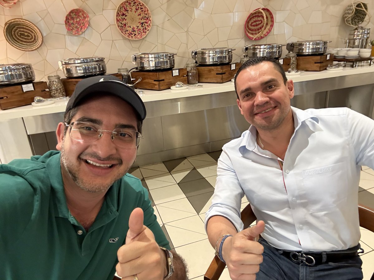 Reconozco que en la Bancada del Partido Nacional, más allá de palabras, han habido acciones concretas para la defensa del Estado de Derecho en Honduras. 

El Partido Nacional y su bancada auténticos defensores de la democracia. 🇭🇳 🇸🇴