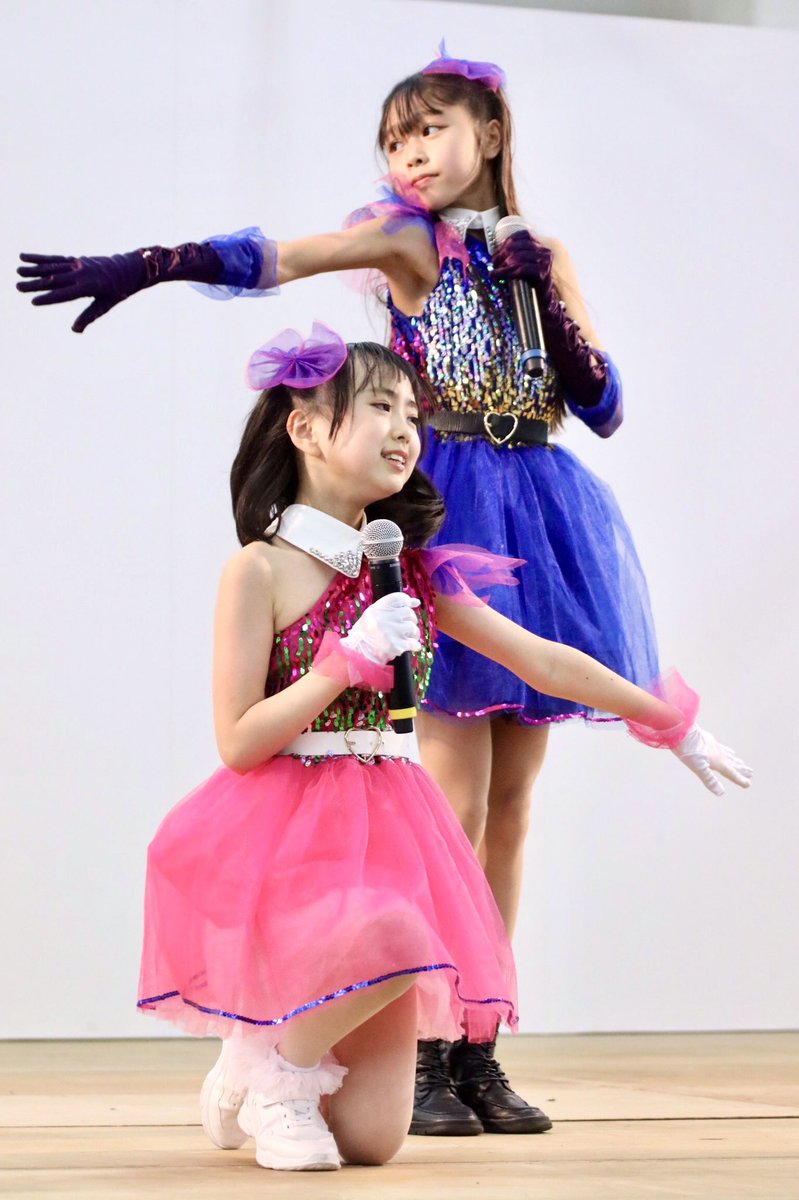 akihiro3776's tweet photo. 2年前のひろしまバスまつりにて、Dreaming Lightsとして出演のめいささんとあかりさん。すごく可愛らしいですね。
めいささんお誕生日おめでとうございます。
#ひらしまバスまつり
#アクターズスクール広島
#めいさ　#あかり
#根波夢依咲 さん
#DreamLights https://t.co/VgXwpL09Ls