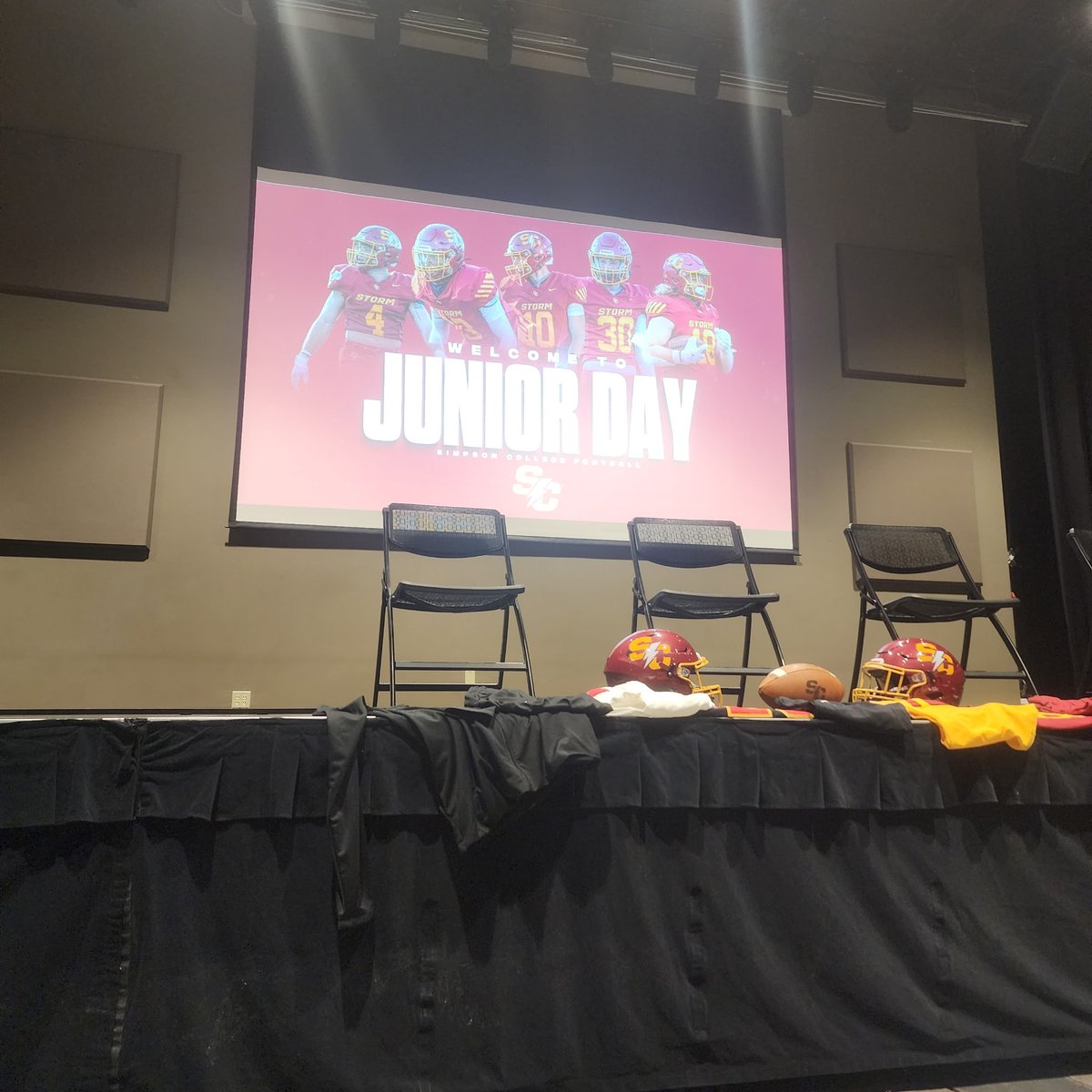 Benjamin Woodin (@woodin_benjamin) on Twitter photo Thank you <a href="/bobbywhiteT/">Robbie Aldinger</a> and the <a href="/scstormfootball/">Simpson Football ⚡️</a> staff for the invite and opportunity to attend #JuniorDay! I had a great time visiting the campus, learning about the culture, and the Storm football program.
#rollstorm
<a href="/ReedHoskins/">Reed Hoskins</a> <a href="/williamcarlock5/">Coach Will Carlock</a> <a href="/coachWillieHorn/">Coach Willie Horn</a> Thank you <a href="/bobbywhiteT/">Robbie Aldinger</a> and the <a href="/scstormfootball/">Simpson Football ⚡️</a> staff for the invite and opportunity to attend #JuniorDay! I had a great time visiting the campus, learning about the culture, and the Storm football program.
#rollstorm
<a href="/ReedHoskins/">Reed Hoskins</a> <a href="/williamcarlock5/">Coach Will Carlock</a> <a href="/coachWillieHorn/">Coach Willie Horn</a>