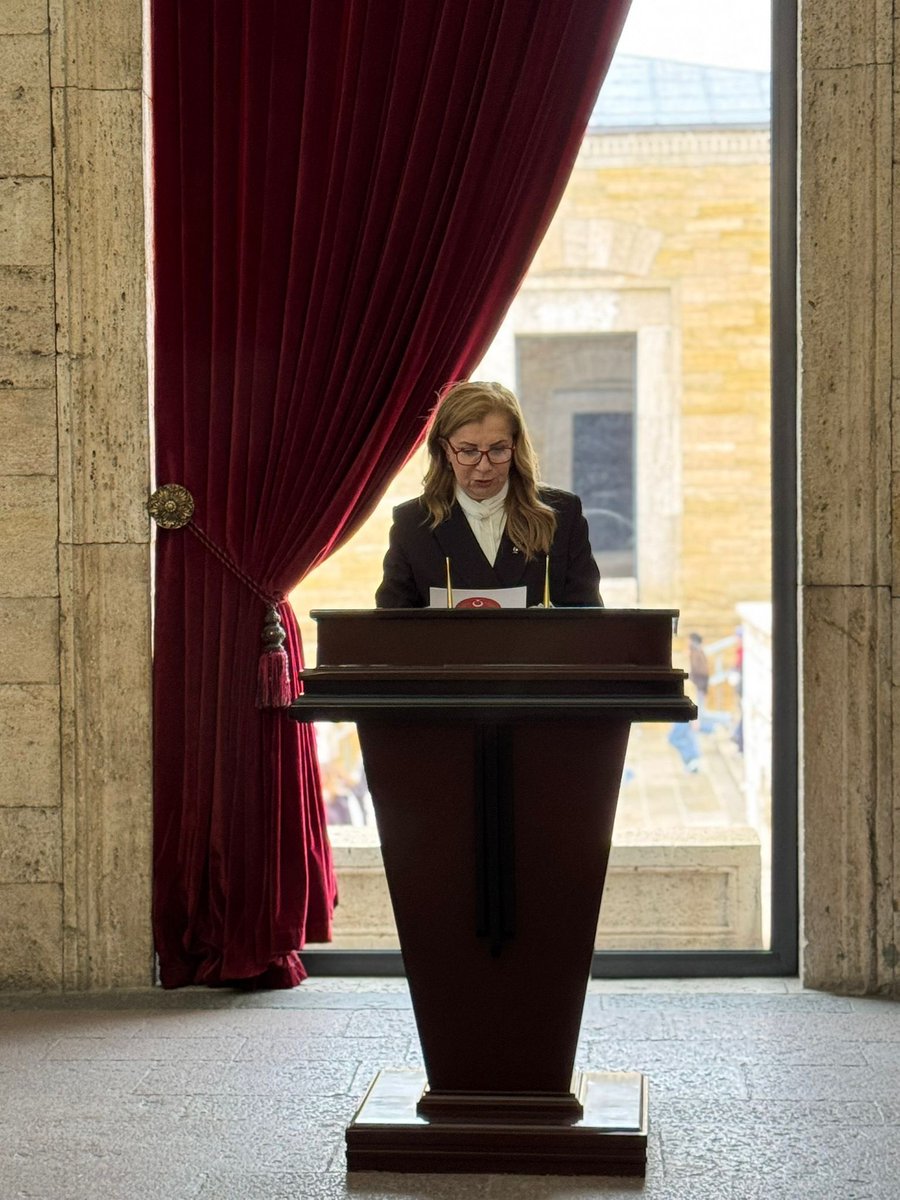 Ankara’da bulunan 
Ekonomi, Maliye, Bütçe ve Plan Komitesi olarak ilk ziyaretimiz her zaman olduğu gibi Atamıza yaptık. Yine ayni Özlem ve  duygularımızla birlikte  anı defterine KKTC halkının ilke ve inkilaplarına bağlı kalacağının sözünü verdik.