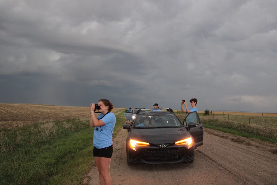 StormChaseTeam's tweet image. DAY 3 RECAP: First chase day was a success ‼️ Today we chased around North Platte, Nebraska ⛈️ We saw some incredible mammatus clouds and a landspout! 🌪️