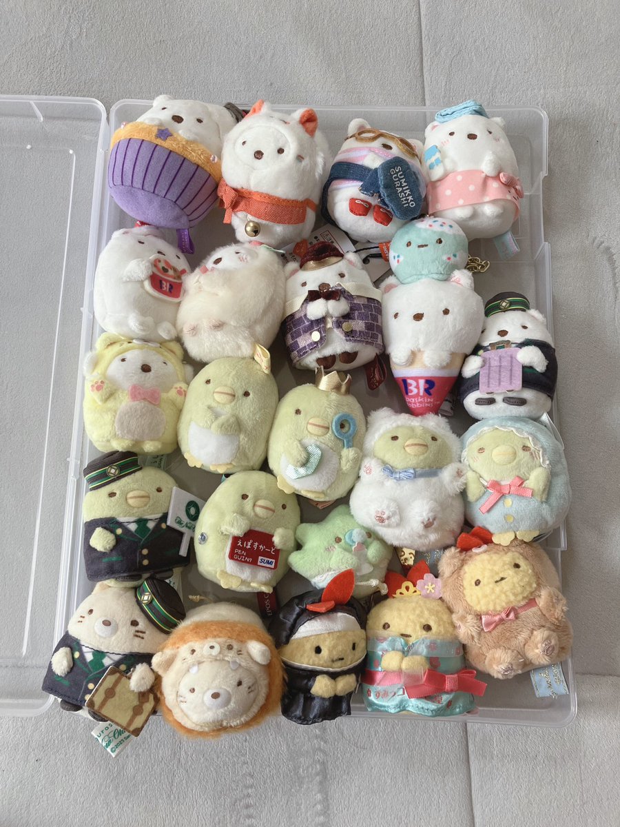 031Moon's tweet image. 【すみっコぐらし 譲渡】

収納スペースが無くなってきたためお譲り先探し募集してます🍀*゜
一律で600円 +送料
PayPayまたはPayPay銀行へのお振込み
出来ればまとめてだと助かります！！
3体以上の方にはおまけ付きです(˙˙*)
検索からでもお気軽にお声がけ下さい!!

 #すみっコ取引タグ