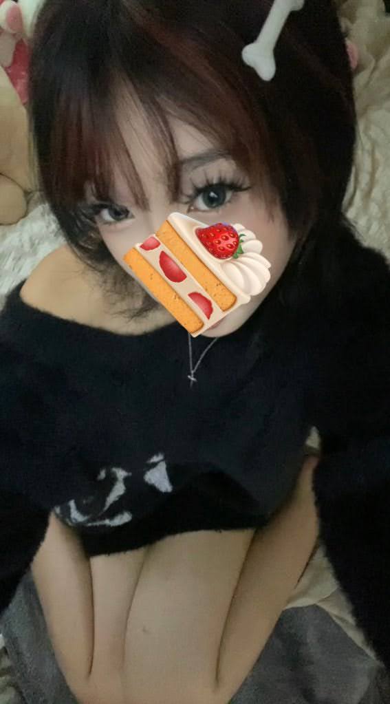 baundage69's tweet photo. how do i look heree? https://t.co/ryTYJQQKZd