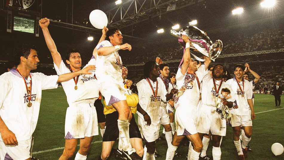 VIKINGO MADRIDISTA (@abdrafie) on Twitter photo 20 de mayo del 98.
Para millones de madridistas, el día más feliz e inolvidable.
La final que marcó a una generación.
Buenos días madridistas 🤍
<a href="/FernandoSanzD19/">Fernando Sanz 19</a>
<a href="/RaulGonzalez/">Raúl González Blanco</a>
<a href="/santicanizares/">SANTIAGO CAÑIZARES</a> 20 de mayo del 98.
Para millones de madridistas, el día más feliz e inolvidable.
La final que marcó a una generación.
Buenos días madridistas 🤍
<a href="/FernandoSanzD19/">Fernando Sanz 19</a>
<a href="/RaulGonzalez/">Raúl González Blanco</a>
<a href="/santicanizares/">SANTIAGO CAÑIZARES</a>