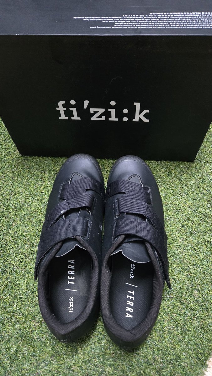 WTS Fizik Terra Powerstaps X4 size 44, kondisi 90%. Harga 1 jt aja sepasang boleh nego. Lokasi depok, COD/kirim bisa menyesuaikan. Wa 082122895494. Thank you <a href="/FnFjb/">FnF Jual Beli</a> #fnfjb