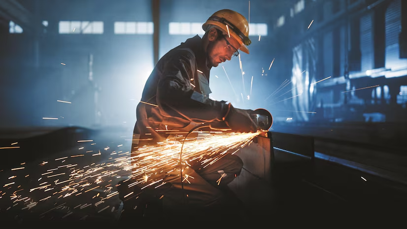 #Opinion | Amrit Amirapu and <a href="/arvindsubraman/">Arvind Subramanian</a> argue that even as deglobalisation narrows options for developing economies, labour-intensive #Manufacturing still holds promise—if countries like #China &amp; #Mexico move up the value chain, opening space for poorer nations to scale