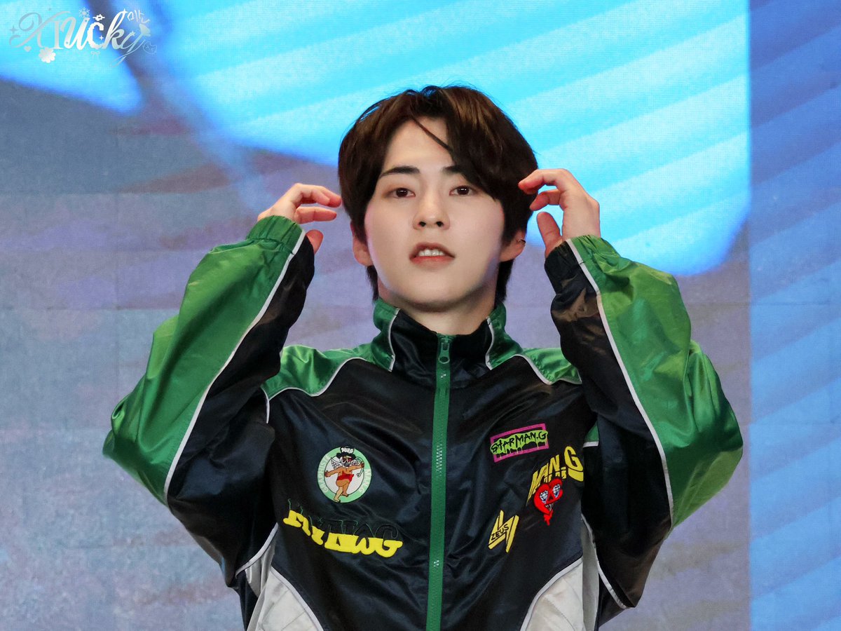XIUcky99's tweet photo. 20250514

💚

#シウミン #시우민 #김민석 #XIUMIN #KIMMINSEOK #金珉锡 #秀珉 https://t.co/KzP83BKCq3