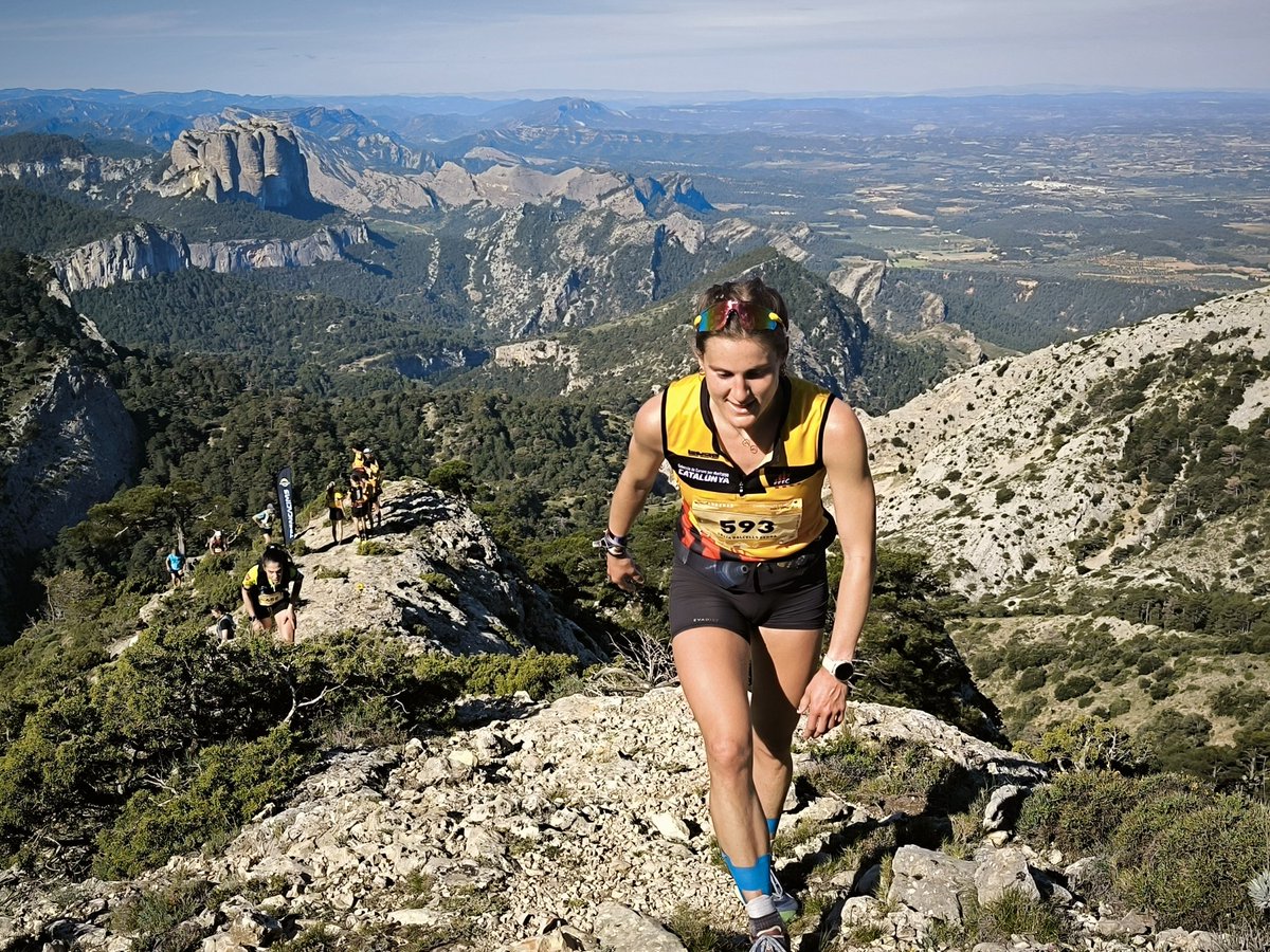 La selecció catalana de la <a href="/FEEC_cat/">FEEC</a> vol tenyir de groc 🟡 Chandrexa de Queixa

L'equip català viatjarà fins a Galicia per a participar al campionat d'Espanya de Curses per Muntanya i repetir el bon paper de l'edició passada a Paüls

➕INFO➡️ tuit.cat/wGAgu