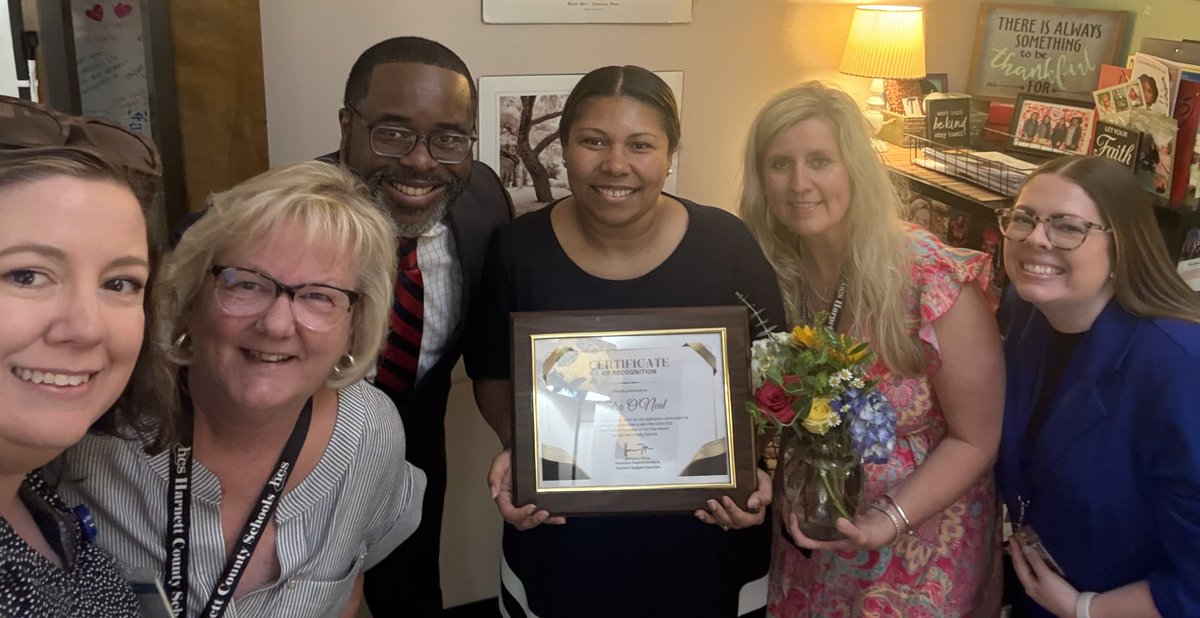 jhdoubleu's tweet image. Congratulations to our School Counselors of the Year, School Social Worker of the Year, and School Nurse of the Year!  Honoring them is always one of my favorite days of the year! #StudentServices #LeadershipMatters #Family #WholeChild