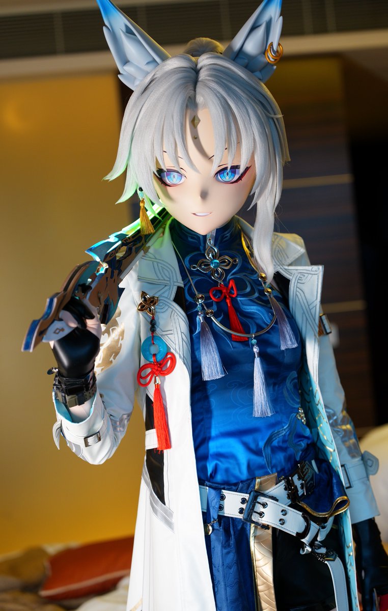 第一次变娃度过生日，是很奇妙的经历啊（）
还获得了漫展扩列的coser朋友赠送的花束）
拍📸为<a href="/qweasdkj/">qwe</a>
#kigurumi #着ぐるみ #崩坏星穹铁道 #HonkaiStarRailCosplay