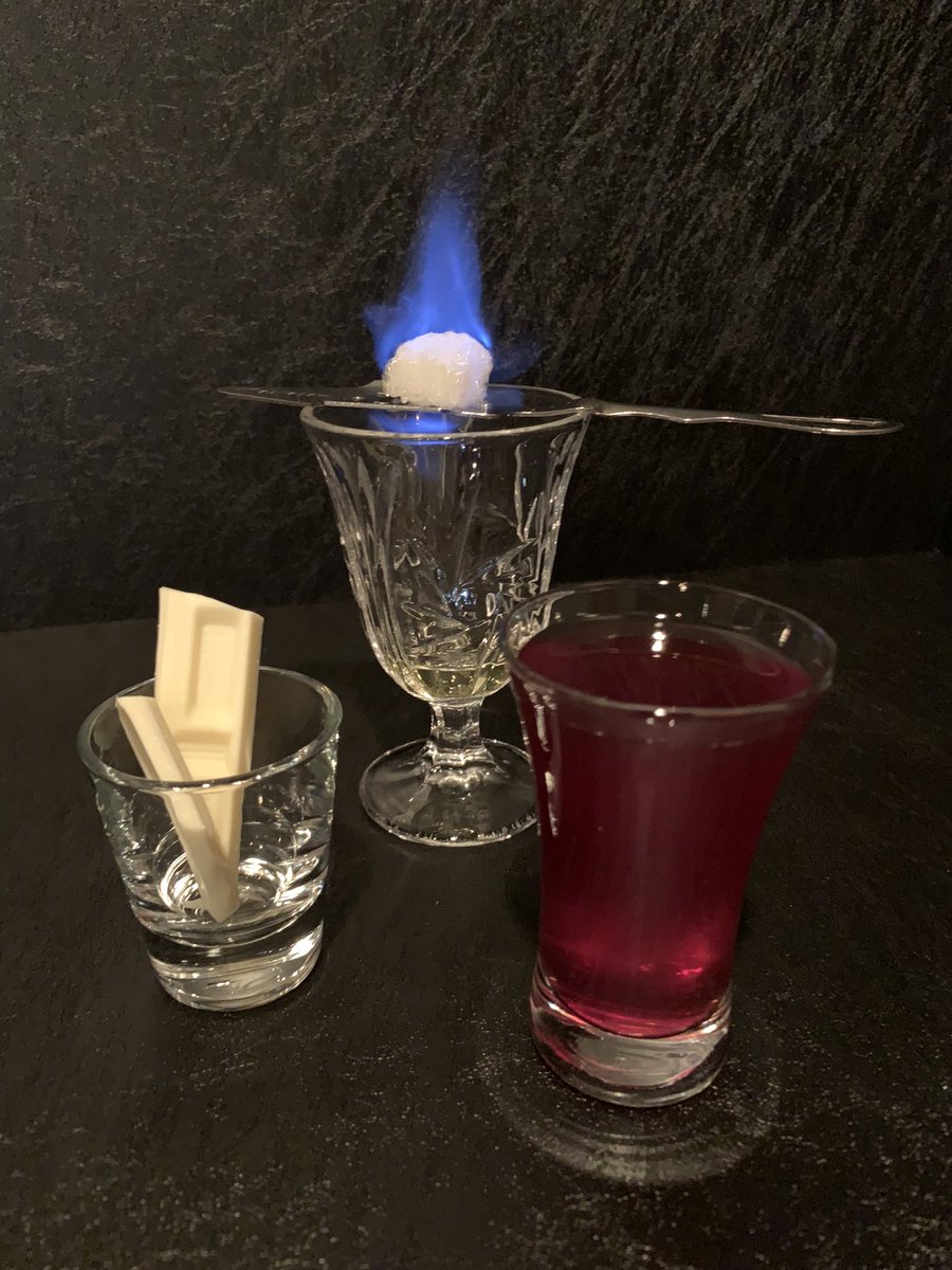 bct_gotanda's tweet photo. お店でも張り紙をしていましたが、改めてGW休業のお知らせです。

本日5/3〜5/6までGW休業とさせていただきます。

よろしくお願い致します🙇 https://t.co/eSr1vVe5FZ
