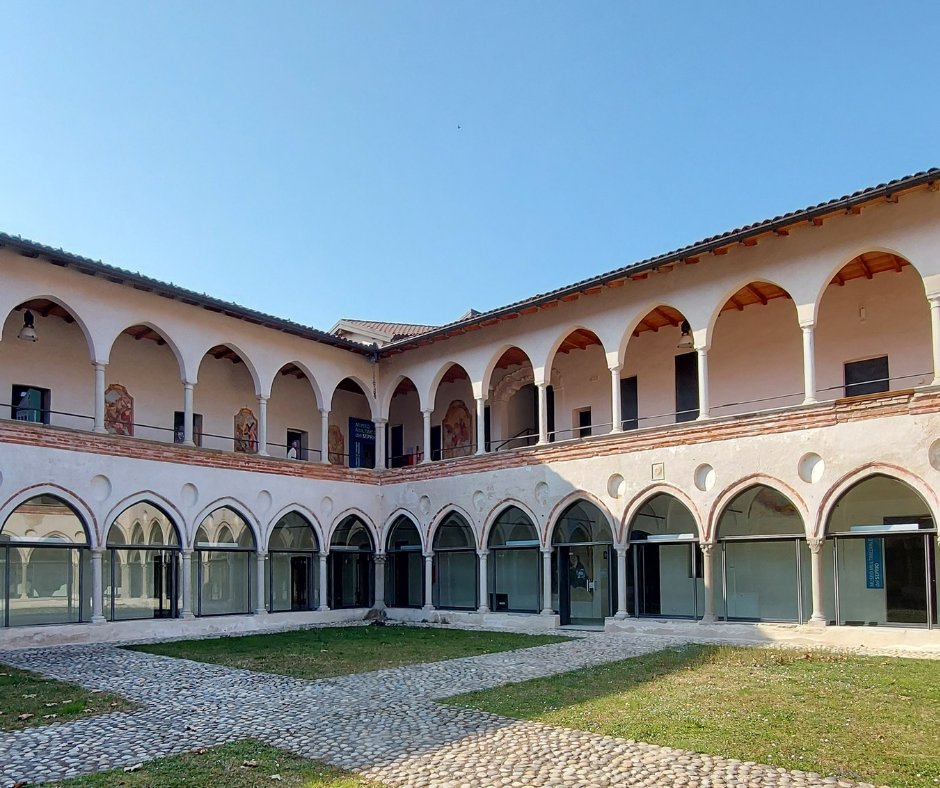 Anche questo week-end vi aspettiamo numerosi al #monasterodicairate 

Visite gratuite a cura dei volontari di Pro Loco Cairate alle ore 15 e alle ore 17
 
⏱️ Sabato 14.30-18.30 / Domenica e Festivi 10-12 e 14.30-18.30 
📪 Via Pontida, Cairate, Varese 
INGRESSO LIBERO