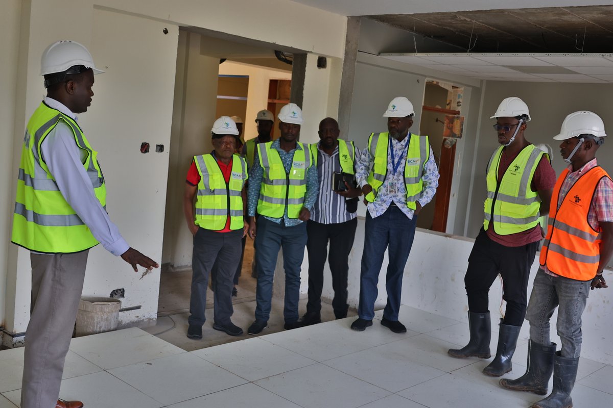 Strategic oversight in motion!
KCAA Board, led by Chairman Brown M.M. Ondego, EBS, alongside KCAA management, visited the 80% complete Kisumu Control Tower yesterday.
 
#KCAA #aviation