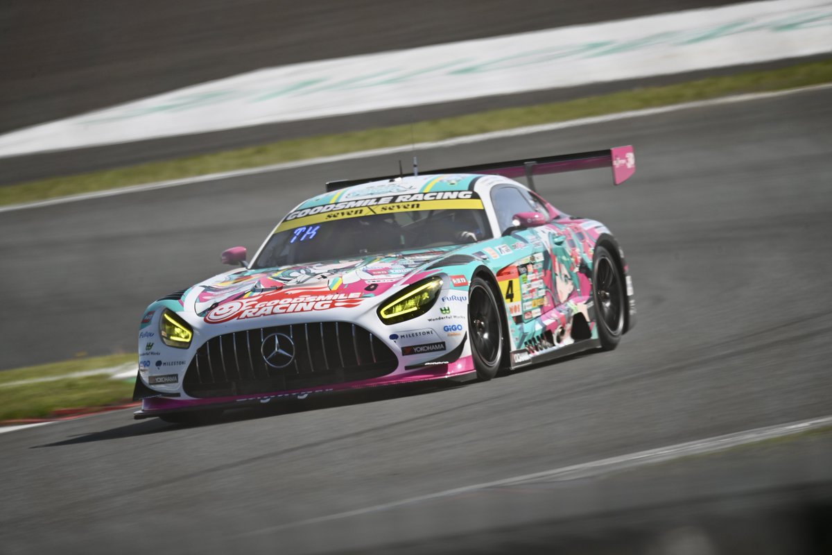 T_M_ROCK's tweet photo. この3台は撮るよな〜
予選編
4 #グッドスマイル #初音ミク AMG
9 #PACFIC #アイドルマスター NAC AMG
48#脱毛ケーズフロンティアGOandFUN猫猫GTR
#SUPERGT https://t.co/QaZ2DaJrsI