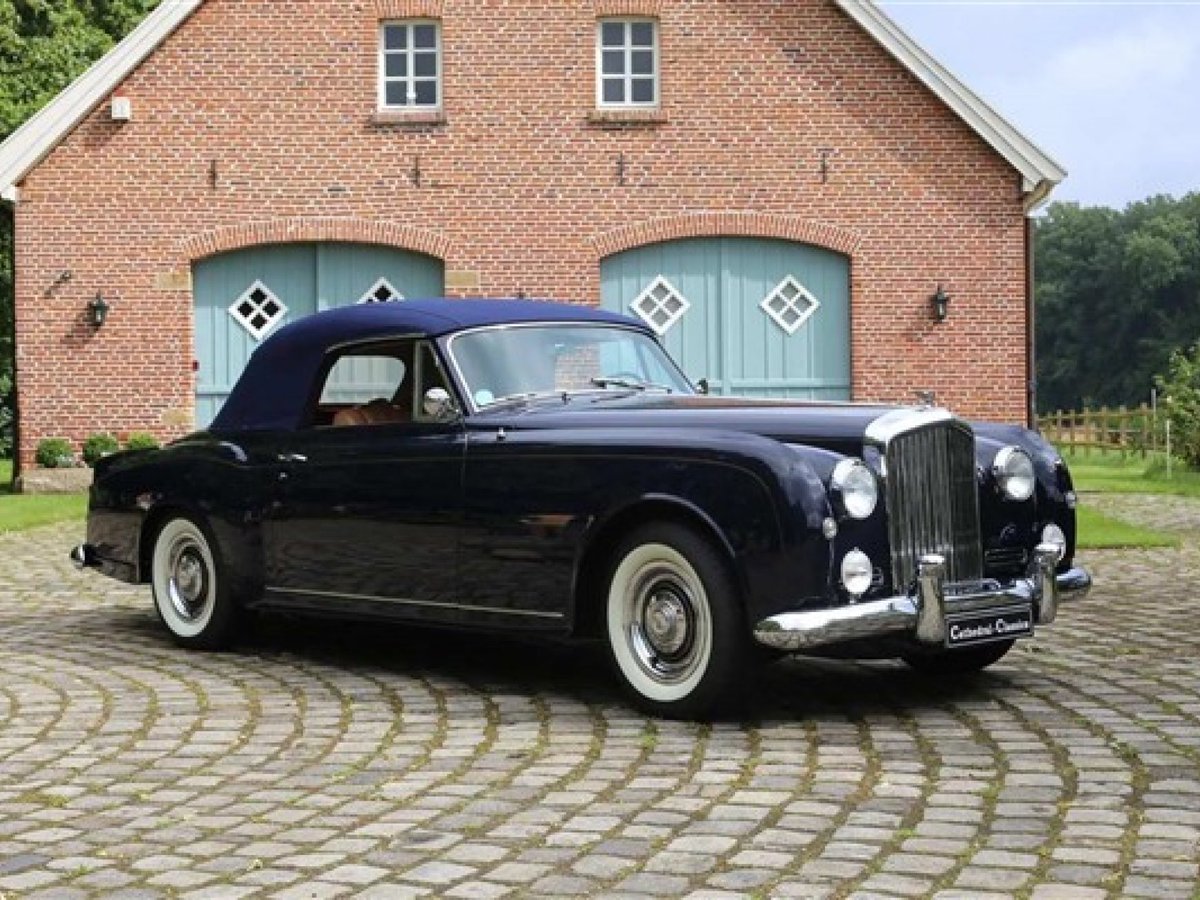 1956 Bentley S1 Continental Drophead Coupe from Park Ward | POA

@cathedralclassic

Read More: classicmotorsforsale.com/home/car-detai…

#Bentley #BentleyS1 #ContinentalDrophead #ParkWard #ClassicBentley #VintageBentley #1956Bentley #BritishLuxury #ClassicCar