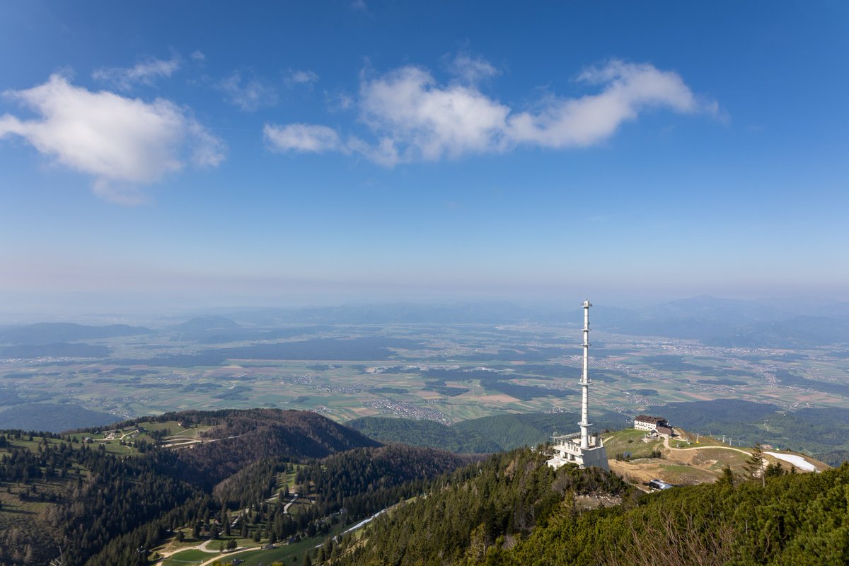 Krvavec #ifeelsLOVEnia #sloveniaoutdoor 

Captured by V.Stanič.