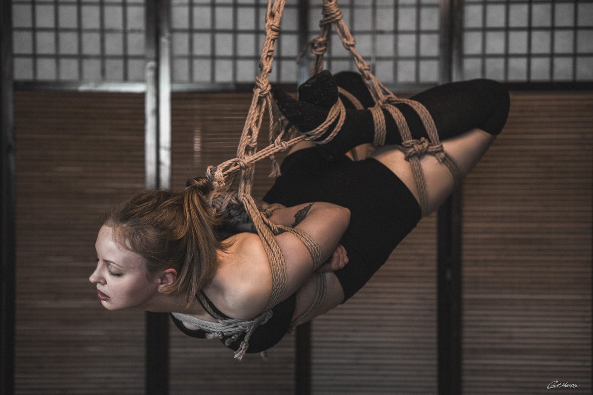 Hard Ties (2025)
#suspension #gyakuebi #catmason #rigger #ropeart #shibari #kinbaku #semenawa #romanticbondage #stuttgart #juterope #ropelove #ukete #ropebunny