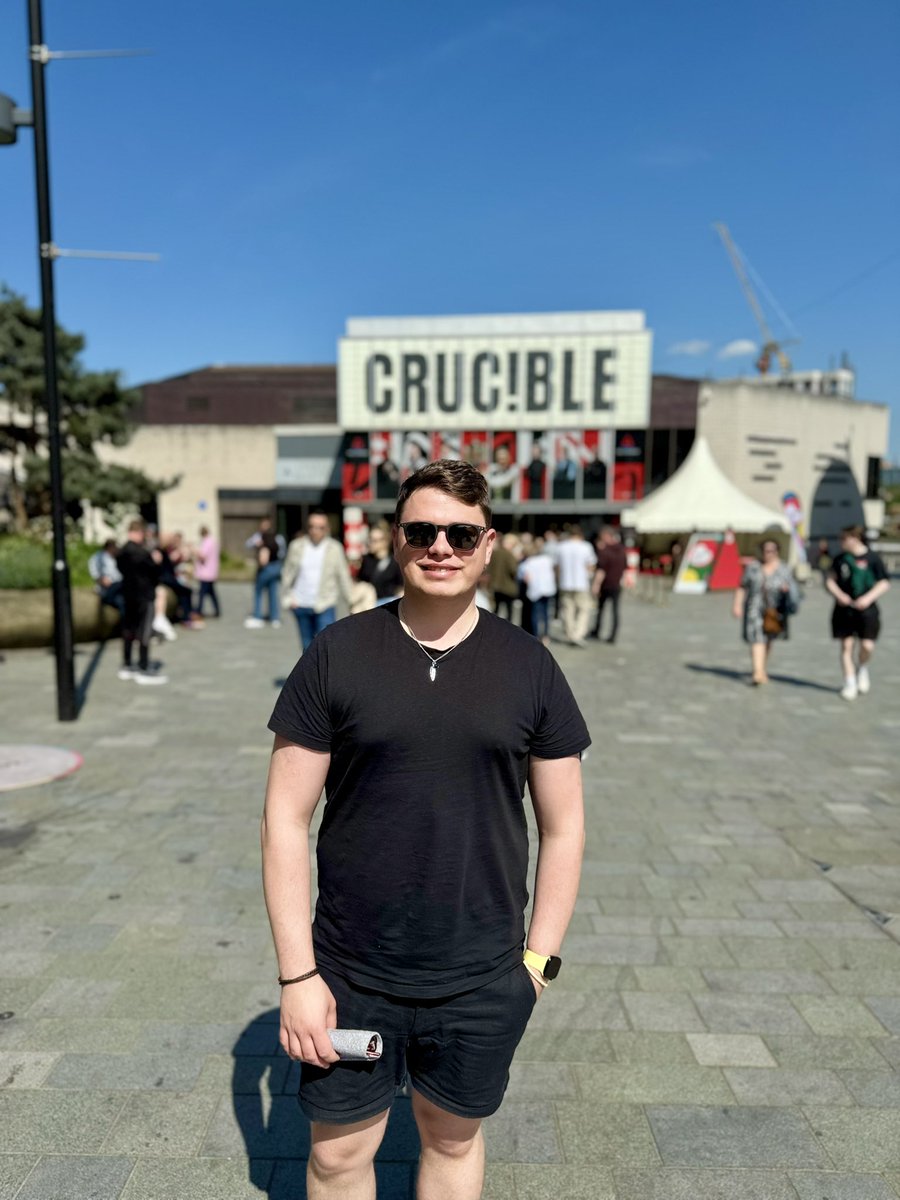 What a Snooker Championship this has been already! I went to yesterday’s session where Ronnie lost all 8 frames to Xintong. What a game that was.  #WorldSnookerChampionship #crucible