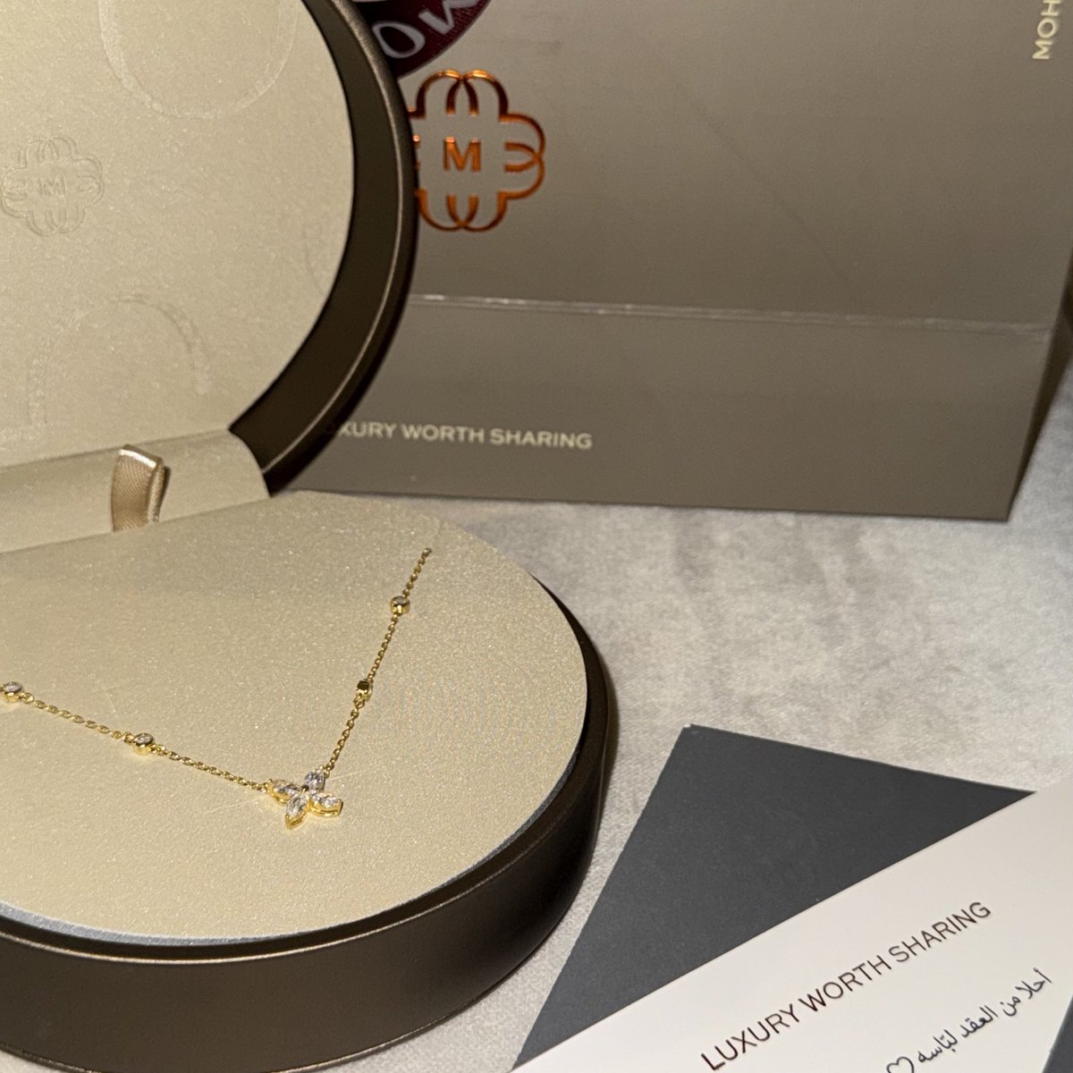 الناس الي تحاول تسعدك لو بشي بسيط رزق🤎