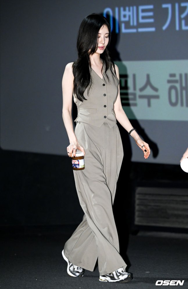 2ty_ss's tweet image. #Quadrupling ? 😆 @Arabelitaaa @younghwang801 @.sjhsjh0628 bahahaha