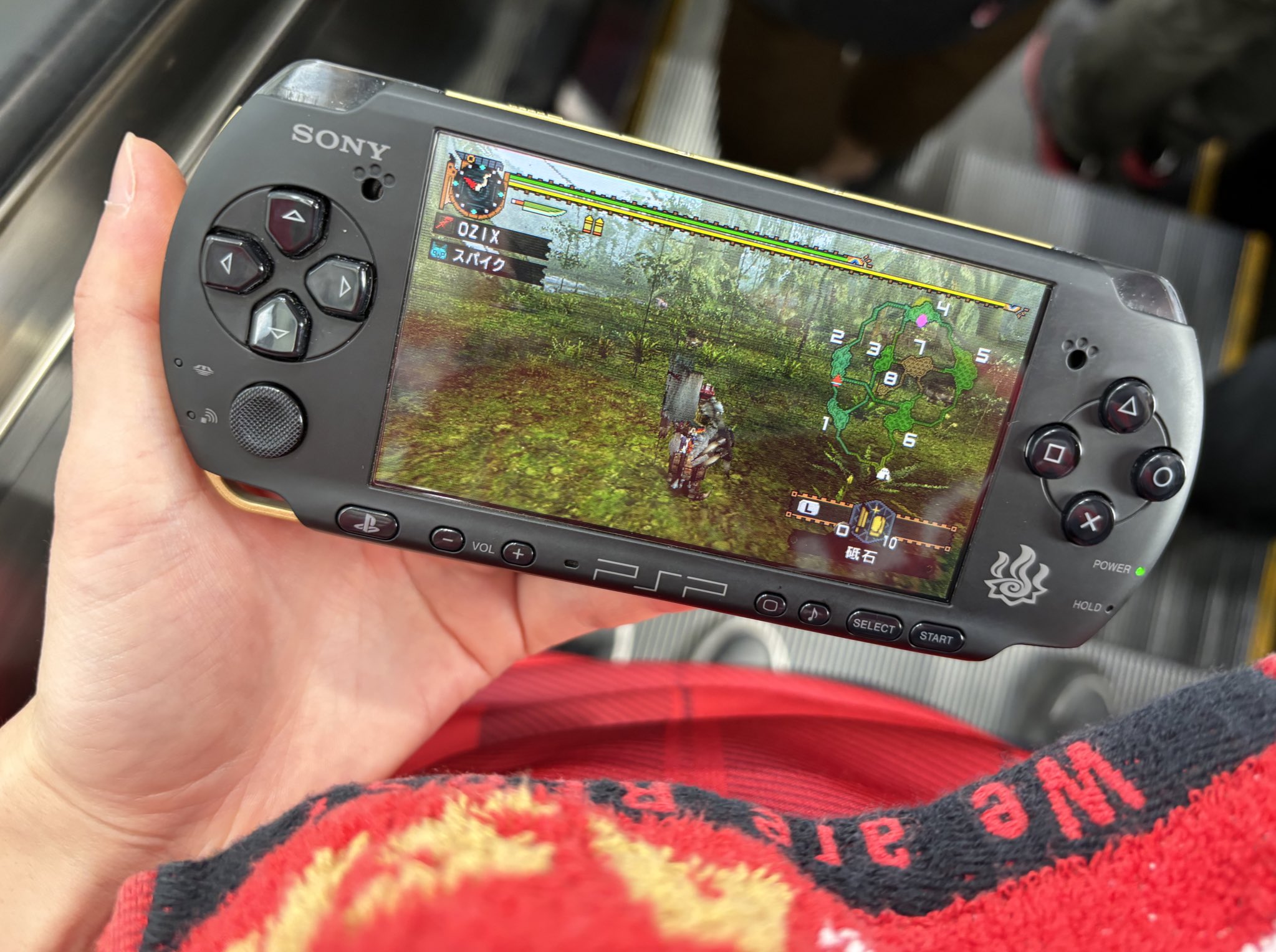 MHP】PSP-3000 モンスターハンターポータブル3rd ハンターズ